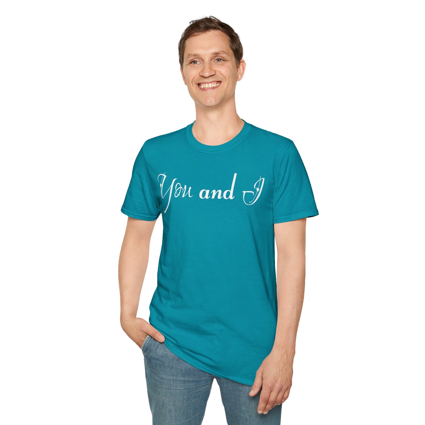 Farbenfrohes Valentinstag-T-Shirt für Paare mit einem GROSSEN Text „DU UND ICH“