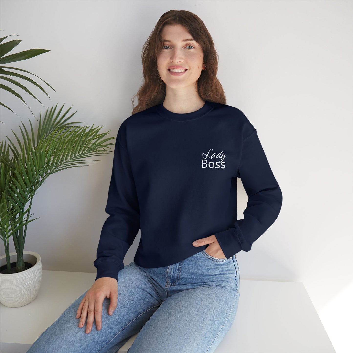 Besticktes „Lady Boss“-Sweatshirt (weißer Text)