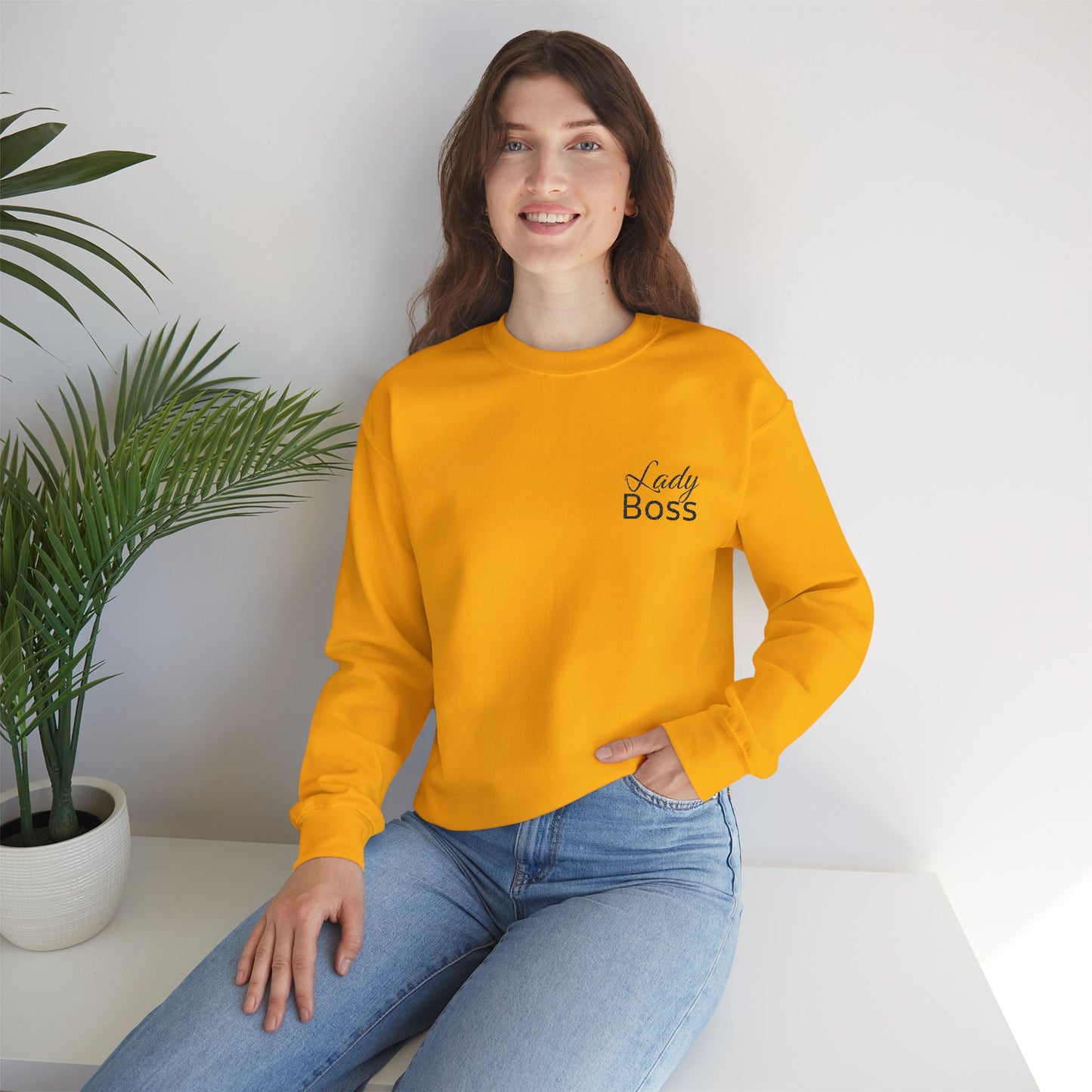 Besticktes „Lady Boss“-Sweatshirt (helle Farben)