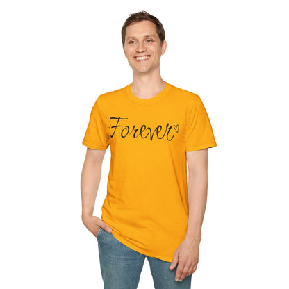 Farbenfrohes T-Shirt für Paare zum Valentinstag mit großem Text „FOREVER“