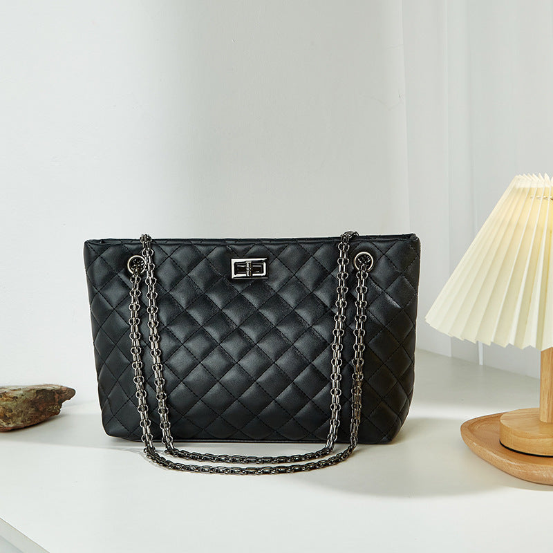 NGTG LADY EMBER Black Diamond Secret Quilt Shoulder Bag