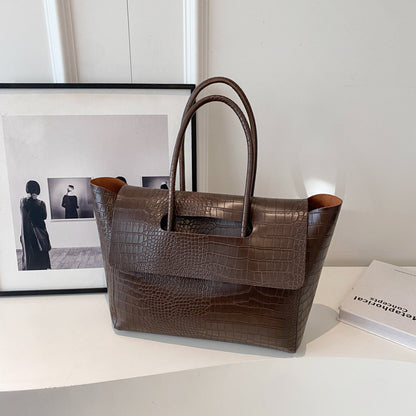 NGTG EVERYDAY Large Capacity Faux Leather Trapeze Bag