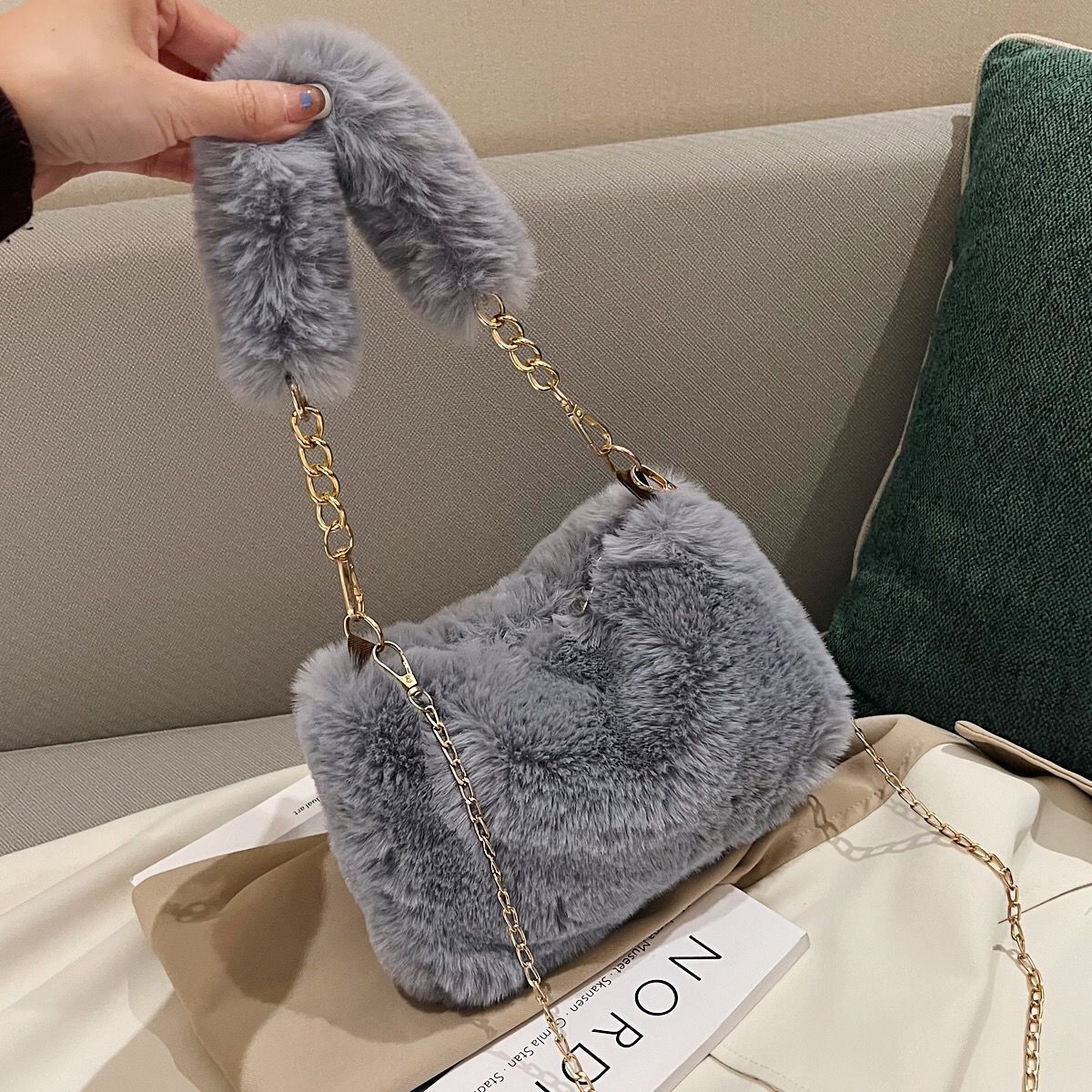 NGTG MINI Cute and Fluffy Pearl Handbag